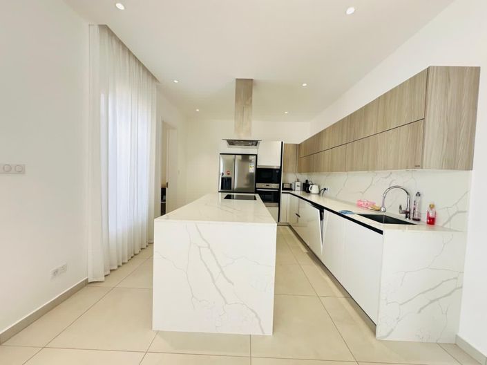 Image No.8-3 Bed Villa for sale
