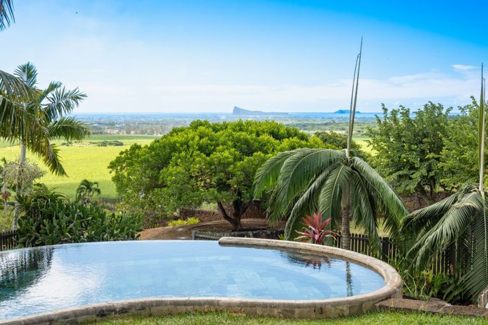 Image No.4-4 Bed Villa for sale