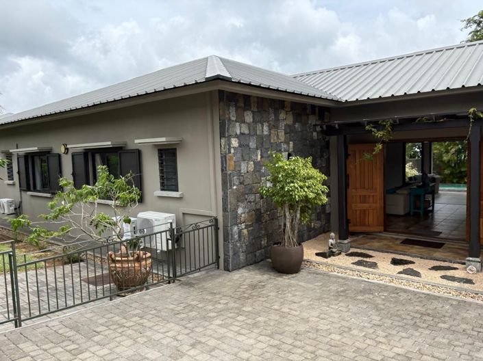 Image No.2-4 Bed Villa for sale