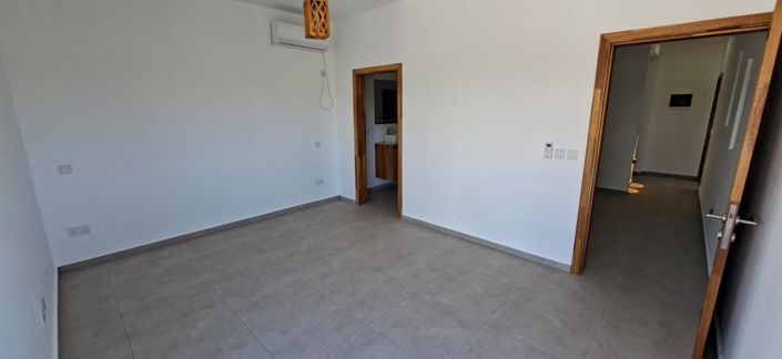 Image No.27-3 Bed Villa for sale