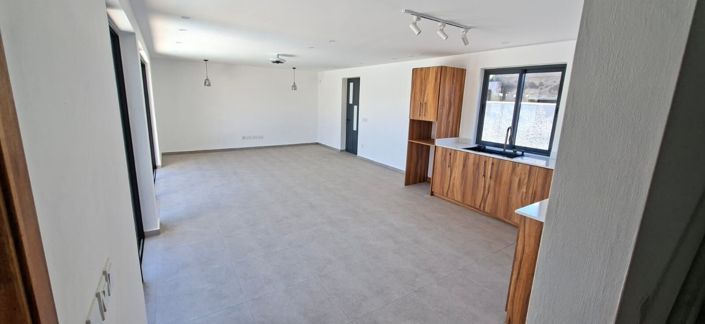 Image No.8-3 Bed Villa for sale