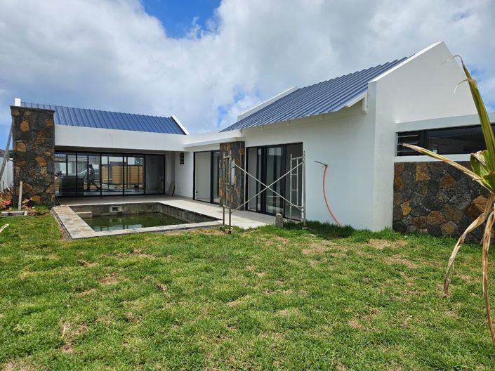 Image No.3-3 Bed Villa for sale