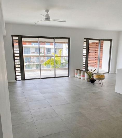 Image No.10-3 Bed Property for sale