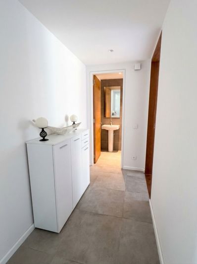 Image No.21-3 Bed Property for sale