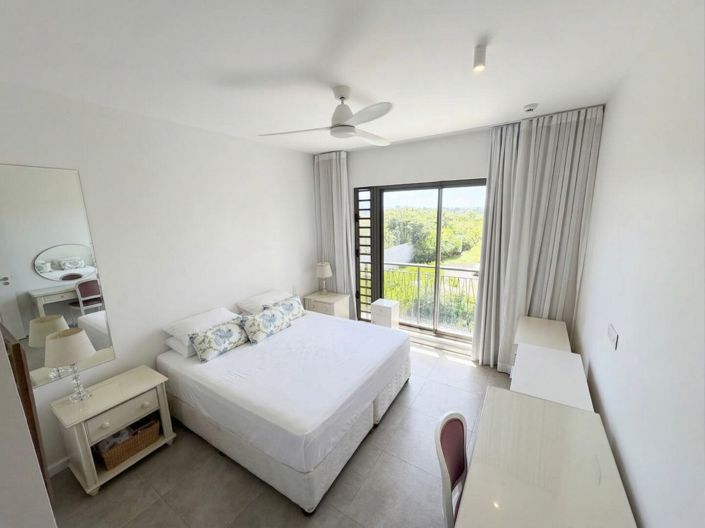 Image No.25-3 Bed Property for sale