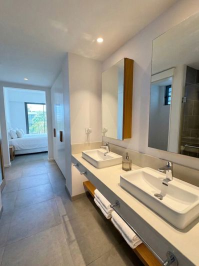 Image No.27-3 Bed Property for sale