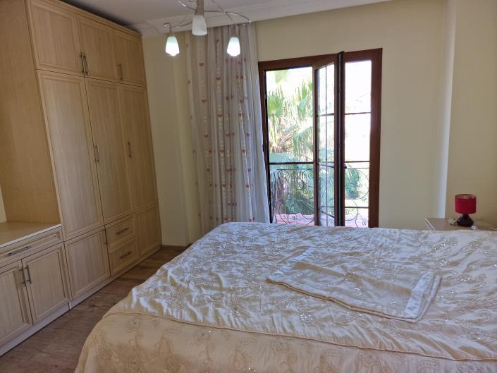 Image No.6-3 Bed Villa / Detached for sale