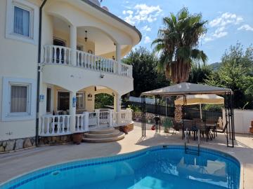 3 Bed Villa / Detached for sale