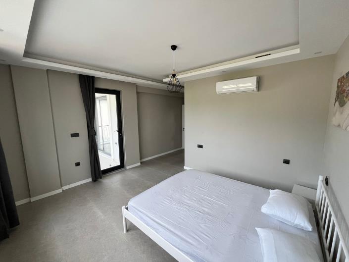 Image No.6-4 Bed Villa / Detached for sale