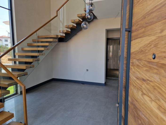 Image No.9-4 Bed Mansion for sale