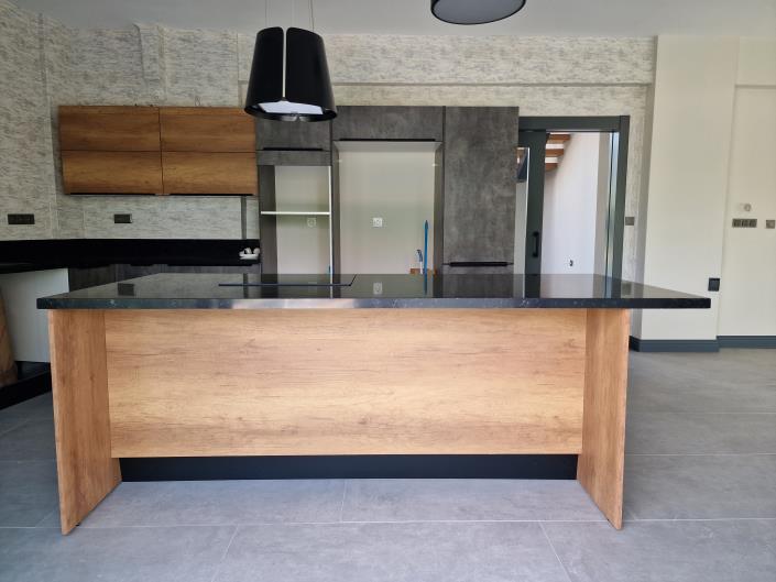 Image No.2-4 Bed Mansion for sale