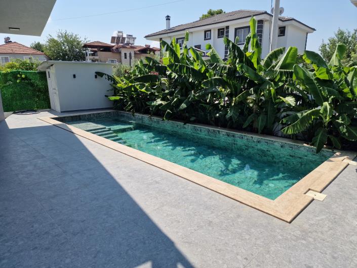 Image No.37-4 Bed Mansion for sale