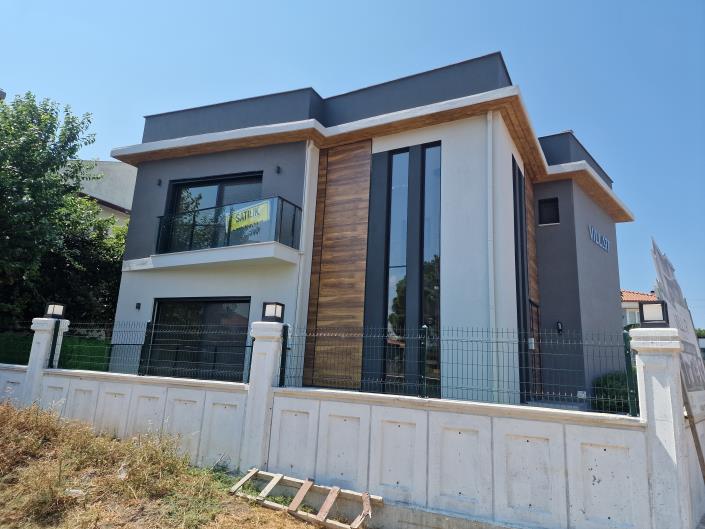 Image No.54-4 Bed Mansion for sale