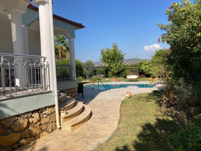 Image No.37-4 Bed Villa / Detached for sale