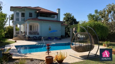 4 Bed Villa / Detached for sale