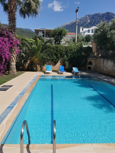 Image No.18-4 Bed Apartment for sale