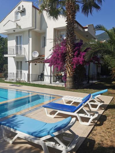 Image No.20-4 Bed Apartment for sale