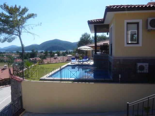 Image No.20-4 Bed Villa / Detached for sale