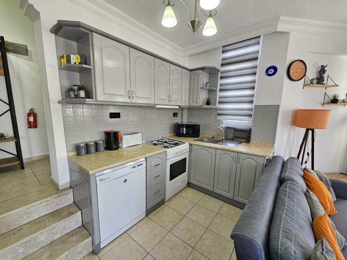 Image No.15-4 Bed Apartment for sale