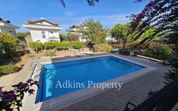 Image No.28-4 Bed Villa / Detached for sale