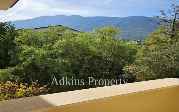 Image No.34-4 Bed Villa / Detached for sale