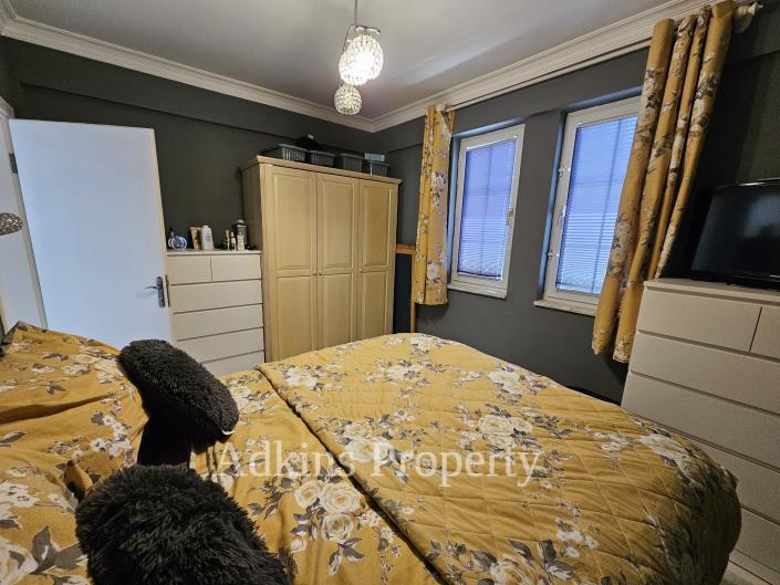 Image No.8-4 Bed Apartment for sale