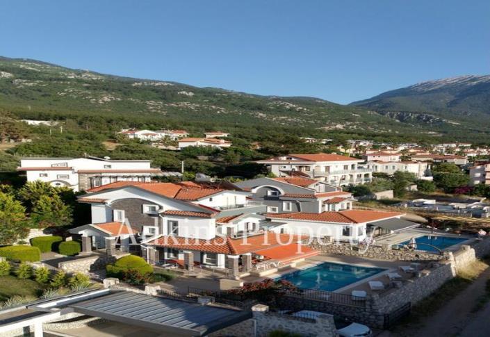 Image No.38-5 Bed Villa / Detached for sale