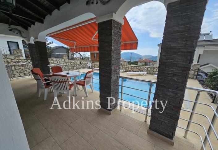 Image No.50-5 Bed Villa / Detached for sale