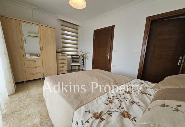 Image No.10-5 Bed Villa / Detached for sale