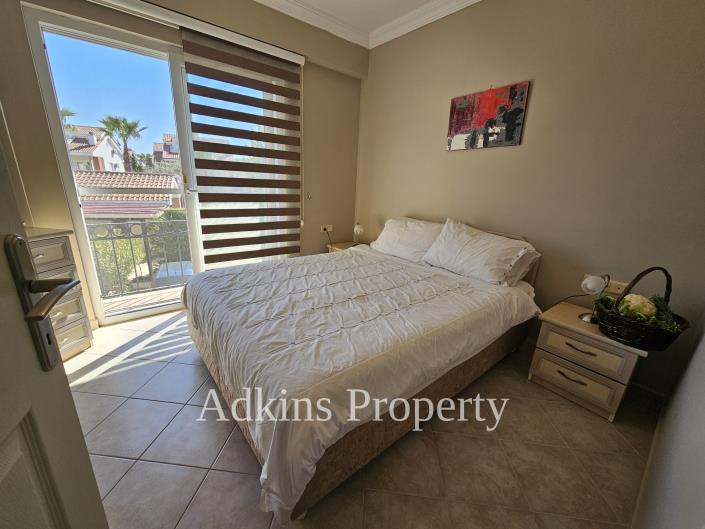 Image No.12-3 Bed Apartment for sale