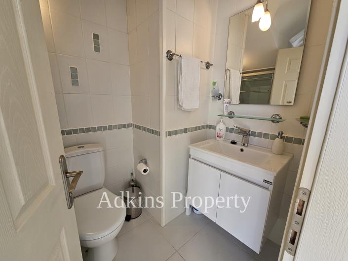 Image No.19-3 Bed Apartment for sale