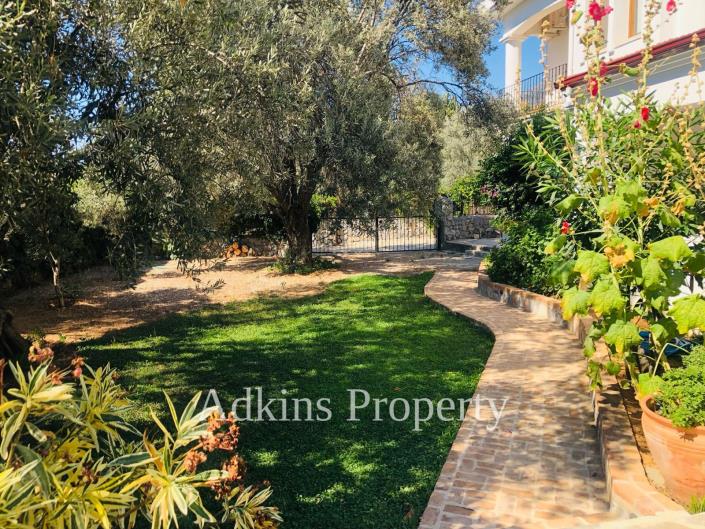 Image No.31-4 Bed Villa / Detached for sale