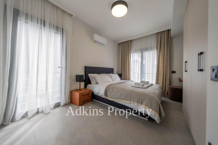 Image No.16-4 Bed Villa / Detached for sale