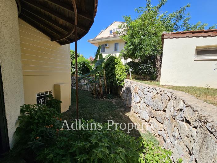 Image No.20-4 Bed Villa / Detached for sale