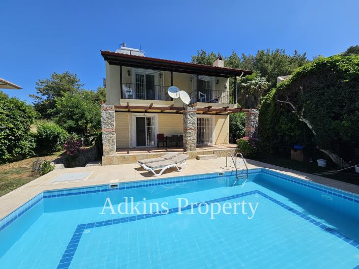 Image No.1-4 Bed Villa / Detached for sale