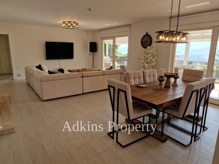 Image No.4-5 Bed Villa / Detached for sale