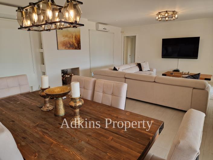 Image No.6-5 Bed Villa / Detached for sale