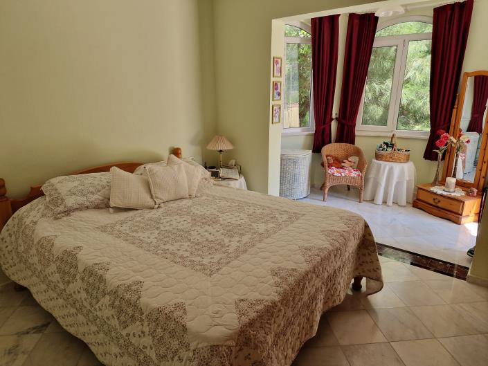 Image No.6-3 Bed Villa / Detached for sale