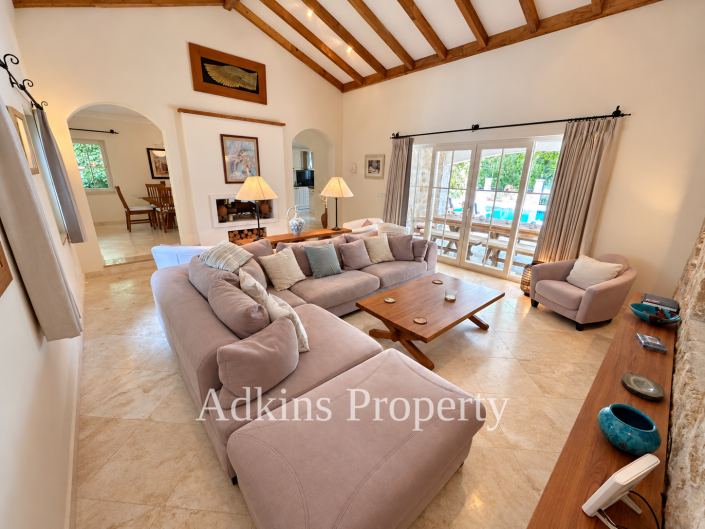 Image No.8-4 Bed Villa for sale
