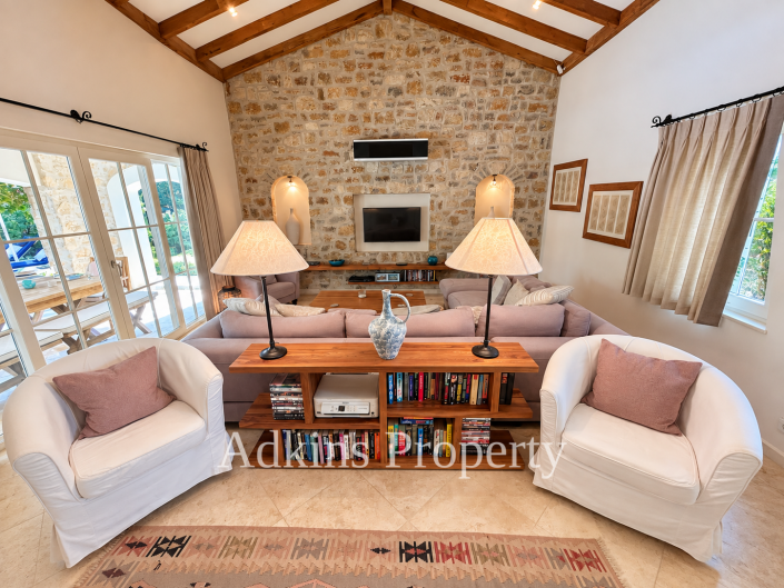 Image No.10-4 Bed Villa for sale
