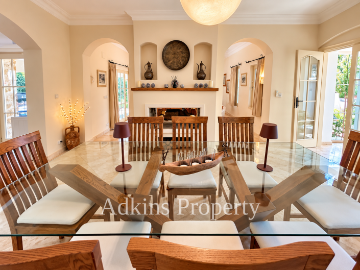 Image No.5-4 Bed Villa for sale