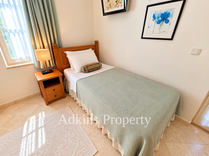 Image No.19-4 Bed Villa for sale