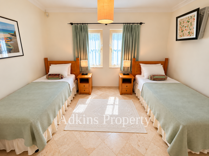 Image No.20-4 Bed Villa for sale
