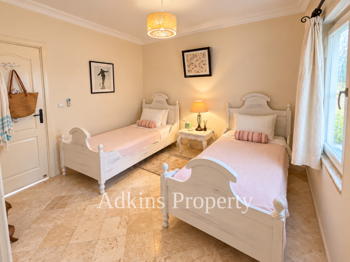 Image No.23-4 Bed Villa for sale