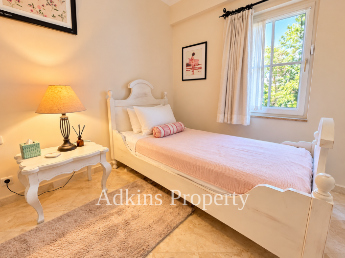 Image No.25-4 Bed Villa for sale