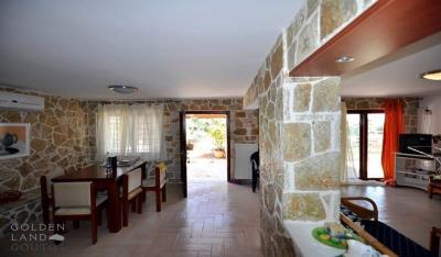 Detached-House-on-a-hill-in-Kranidi---E1434-v1-18