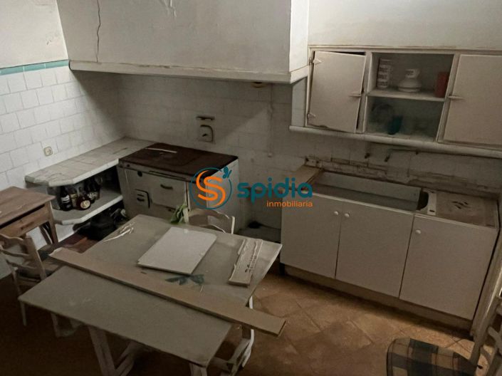 Image No.10-5 Bed Property for sale