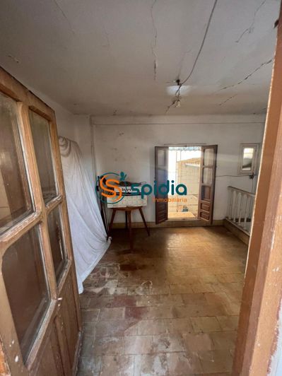 Image No.15-5 Bed Property for sale