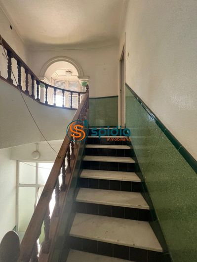 Image No.19-5 Bed Property for sale