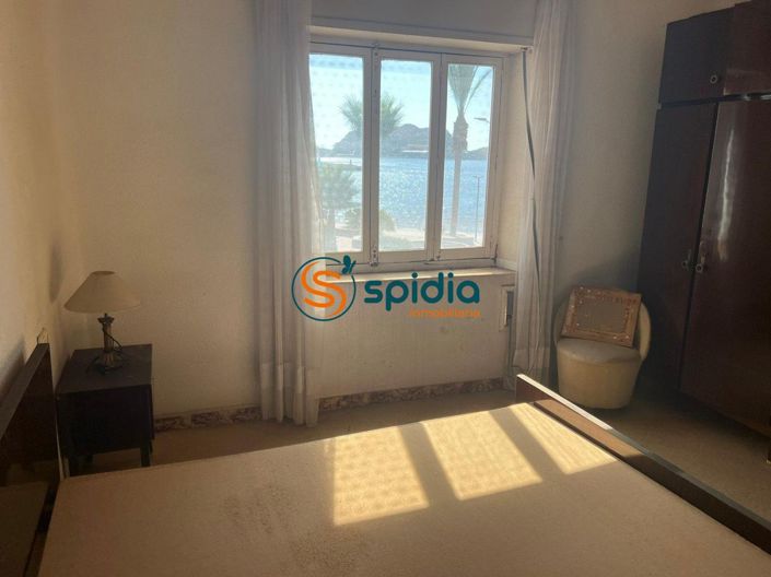 Image No.3-5 Bed Property for sale